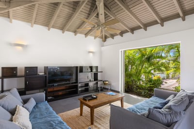 Luxury Villa Photo #28