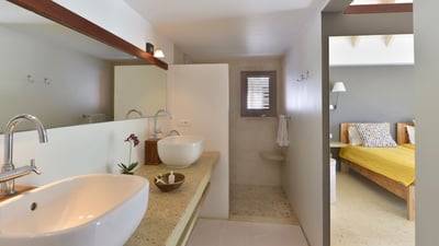 Luxury Villa Photo #19