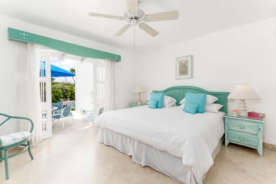 Luxury Villa Photo #8
