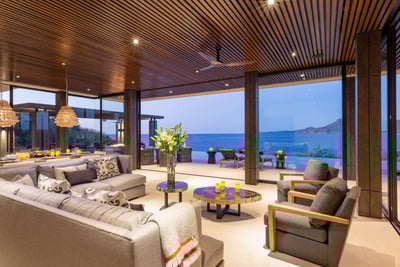 Luxury Villa Photo #15