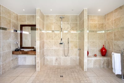 Luxury Villa Photo #25
