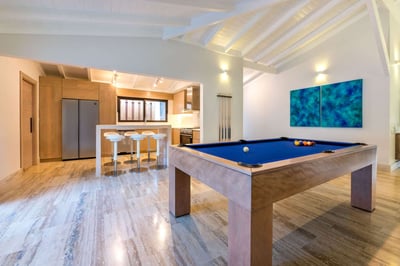 Luxury Villa Photo #10
