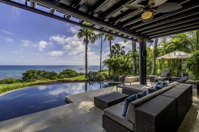Luxury Villa Photo #4