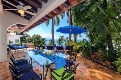 Luxury Villa Photo #12