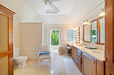 Luxury Villa Photo #44