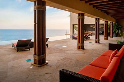 Luxury Villa Photo #7