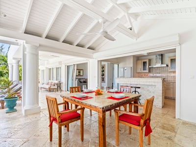 Luxury Villa Photo #14