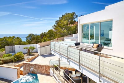 Luxury Villa Photo #4