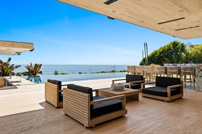 Luxury Villa Photo #9