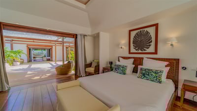 Luxury Villa Photo #53