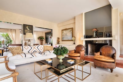 Luxury Villa Photo #7