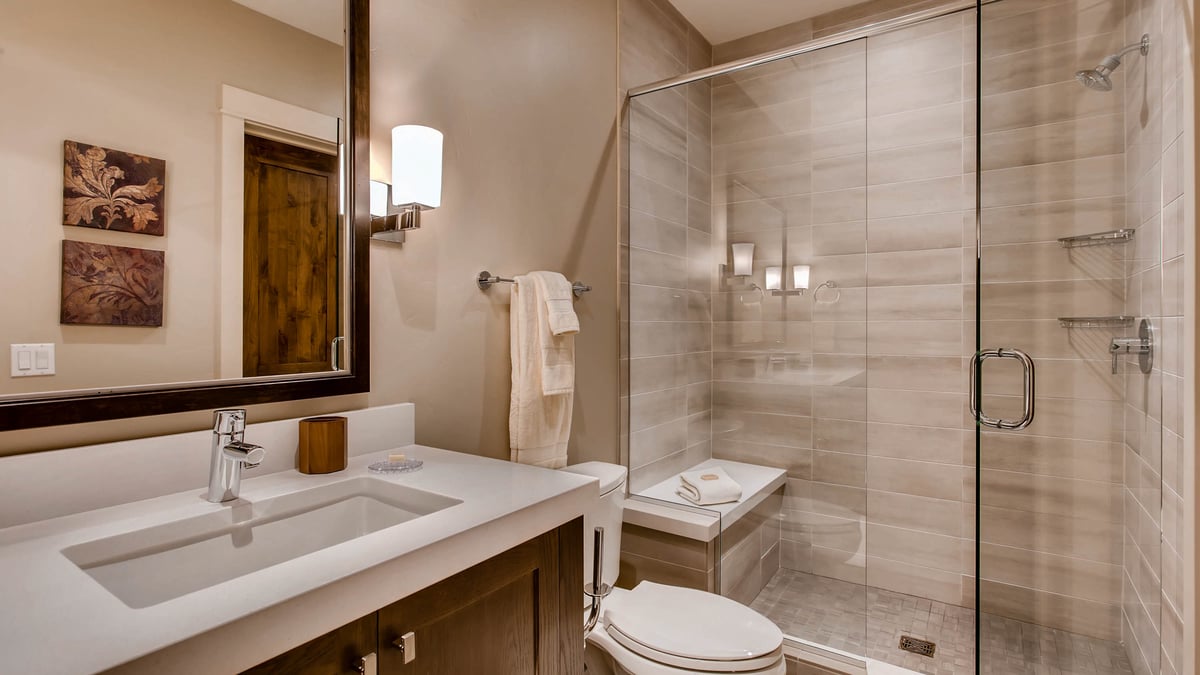 River Song at the Shores