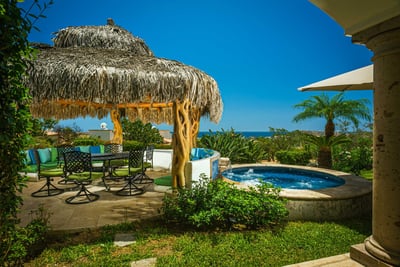 Luxury Villa Photo #10