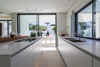 Luxury Villa Photo #11