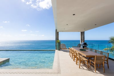 Luxury Villa Photo #8