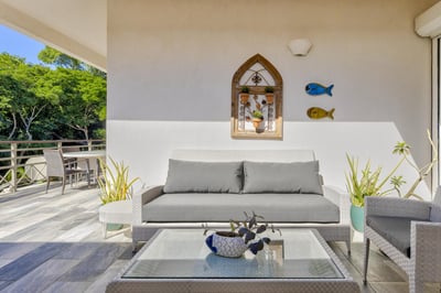 Tortuga B55 – Lush Tropical Garden