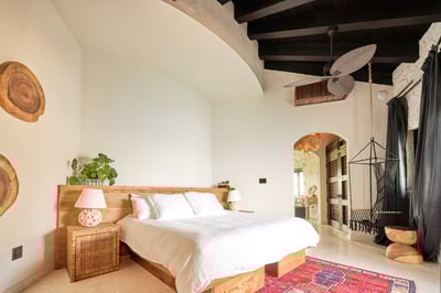 Luxury Villa Photo #19