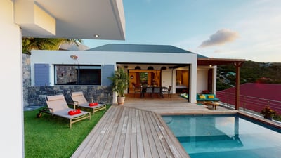 Luxury Villa Photo #2