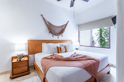Luxury Villa Photo #18