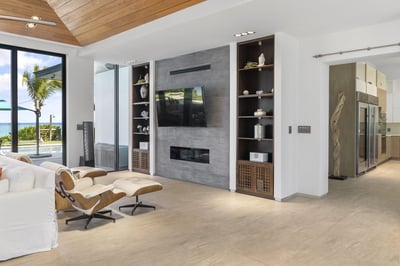 Luxury Villa Photo #16