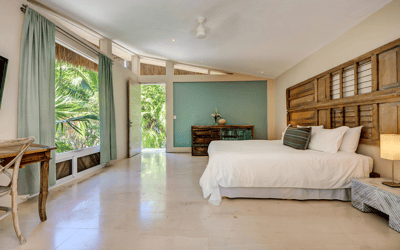 Luxury Villa Photo #11