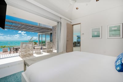 Luxury Villa Photo #42