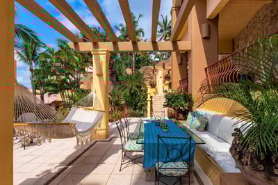 Luxury Villa Photo #11
