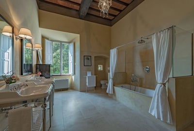 Luxury Villa Photo #37