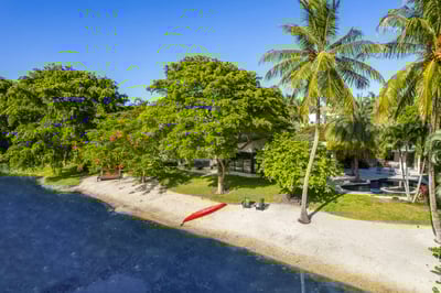 Luxury Villa Photo #47