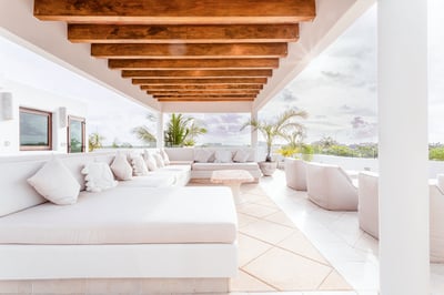 Luxury Villa Photo #8