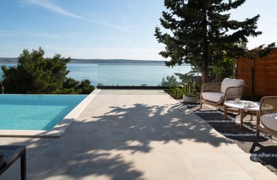 Luxury Villa Photo #17