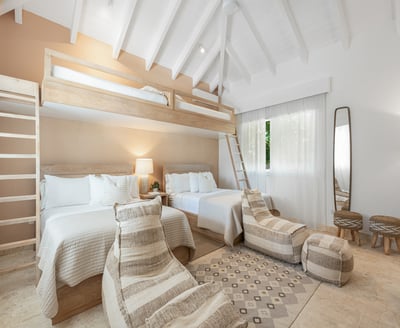 Luxury Villa Photo #30
