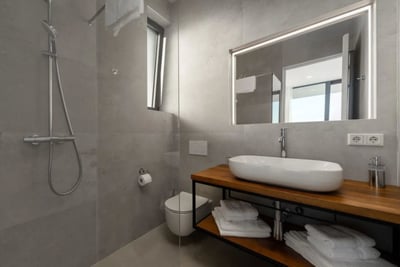 Luxury Villa Photo #30