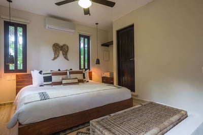 Luxury Villa Photo #10