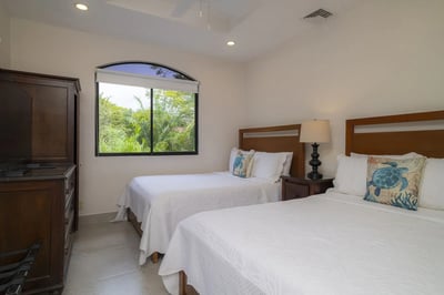 Luxury Villa Photo #26