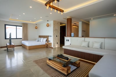 Luxury Villa Photo #21