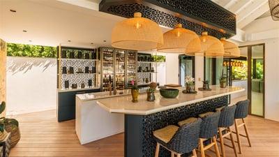 Luxury Villa Photo #32