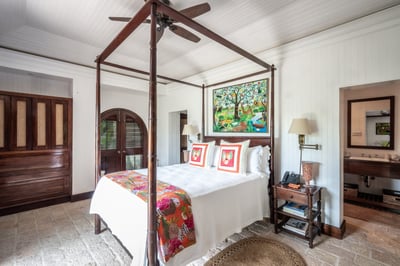 Luxury Villa Photo #9