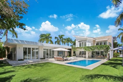 Luxury Villa Photo #3