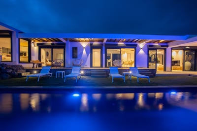 Luxury Villa Photo #8