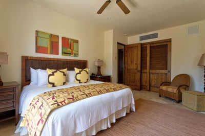 Luxury Villa Photo #18