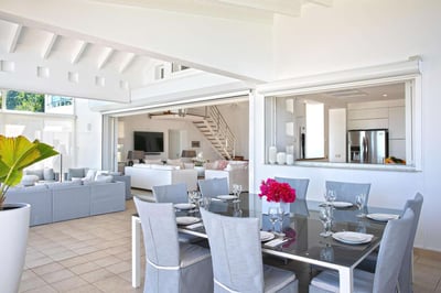 Luxury Villa Photo #10