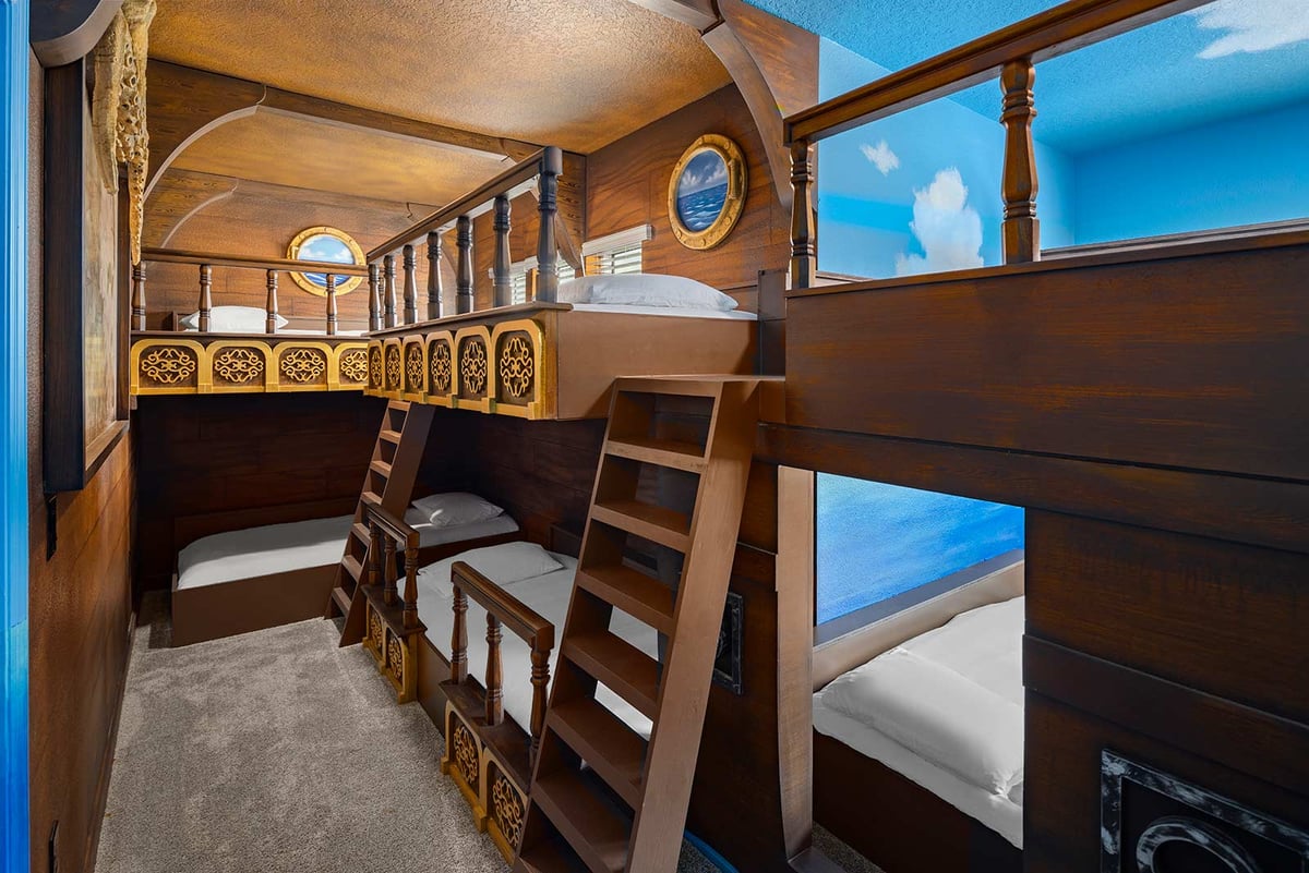 Peg Leg at Harbor Island Beach Club