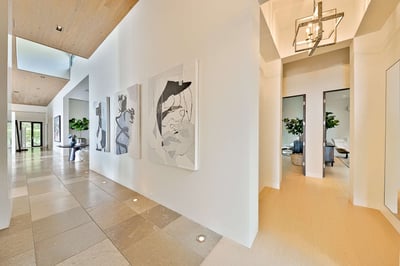 Luxury Villa Photo #51