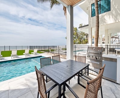 Luxury Villa Photo #4