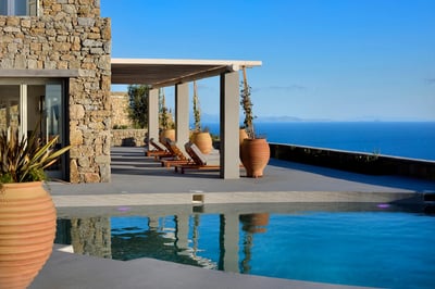 Luxury Villa Photo #4