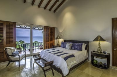 Luxury Villa Photo #39
