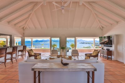 Luxury Villa Photo #11