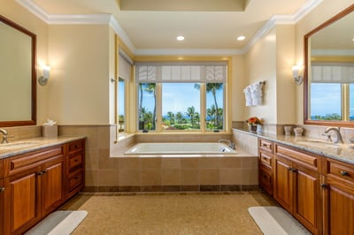 Luxury Villa Photo #41