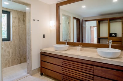Luxury Villa Photo #37